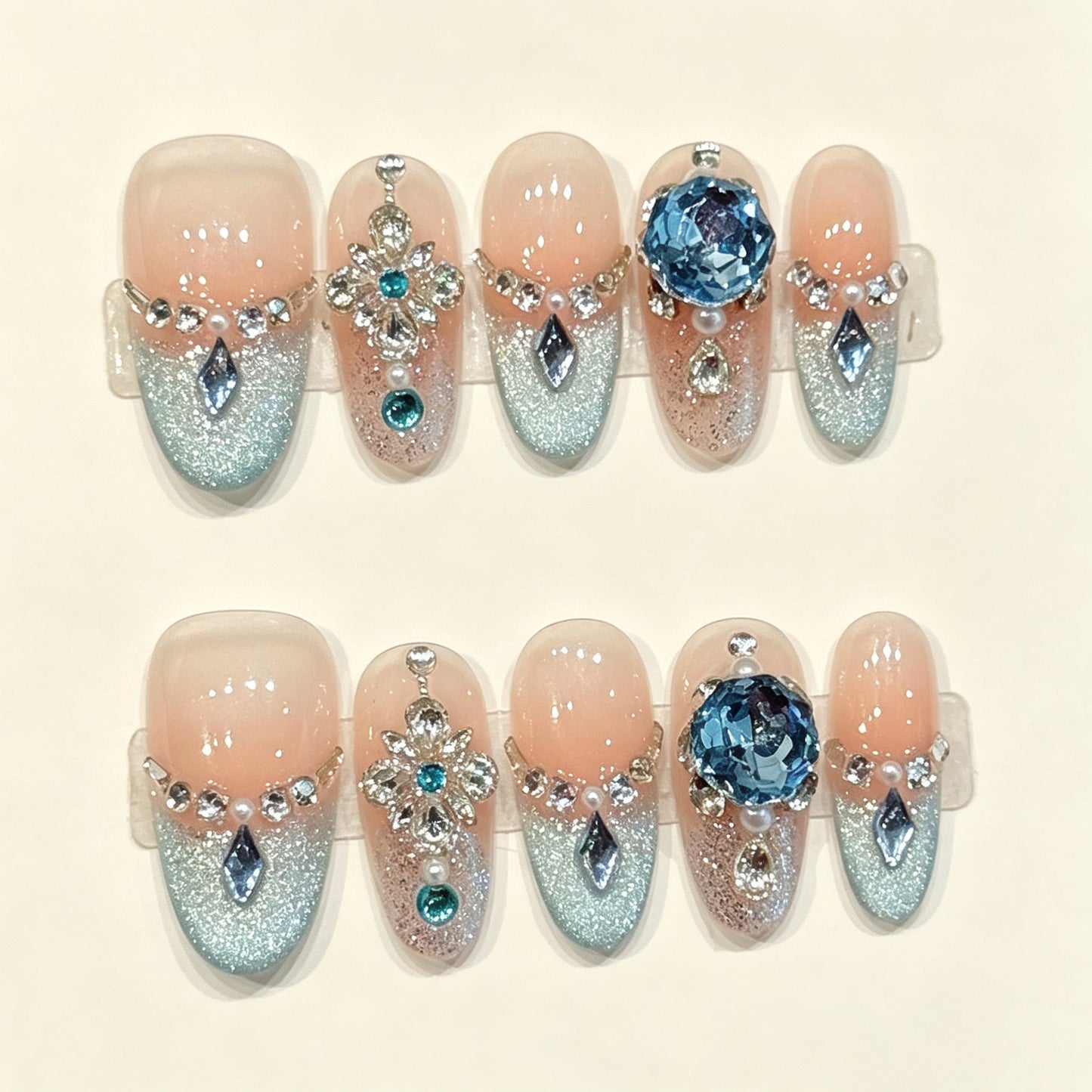 Sky Jewel | Medium Oval Press‑on Nails