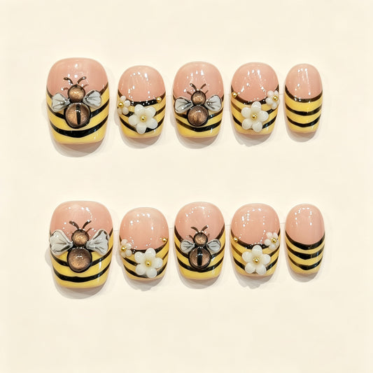 Bumble Sweet | Short Square Press‑on Nails