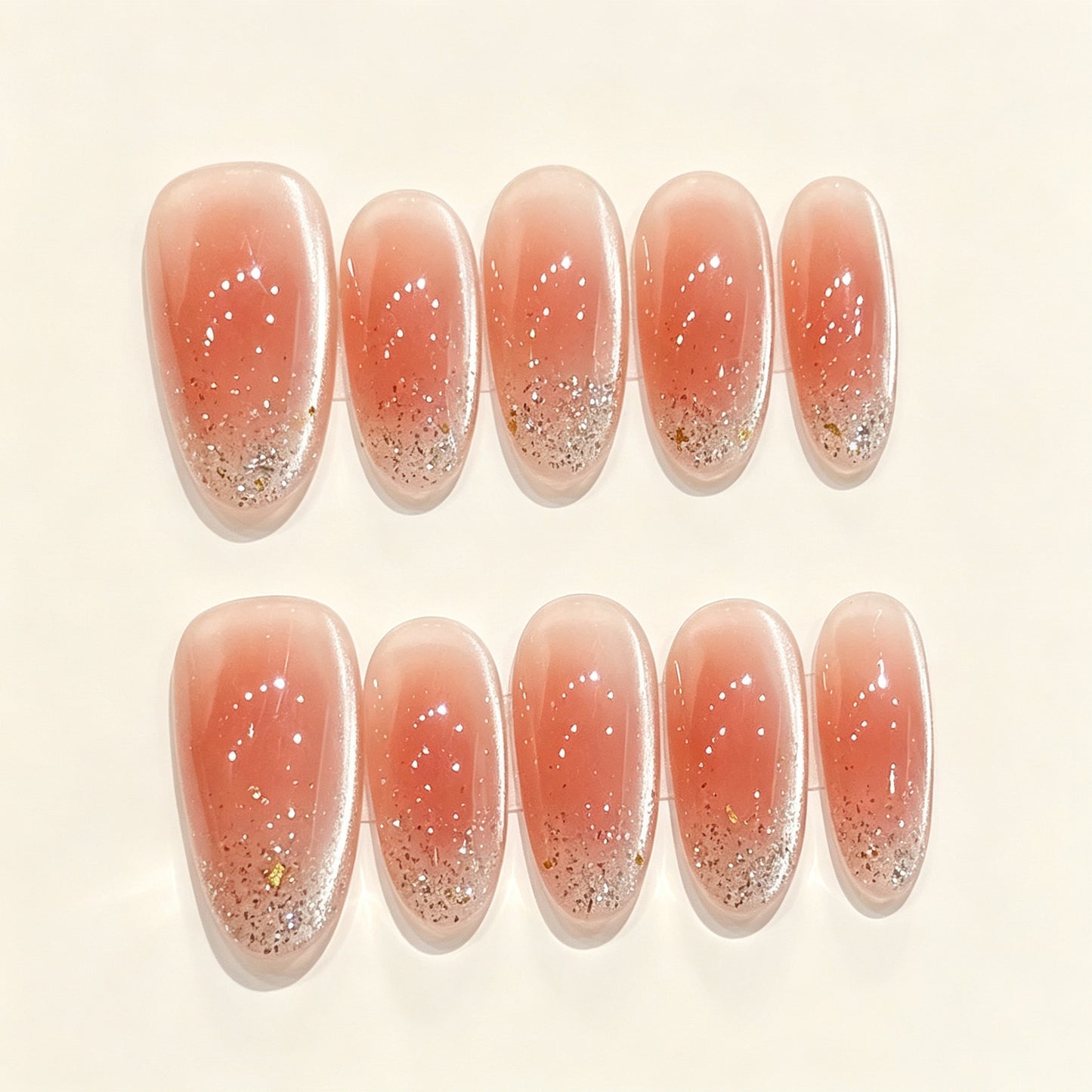 Peach Shimmer | Medium Oval Press‑on Nails
