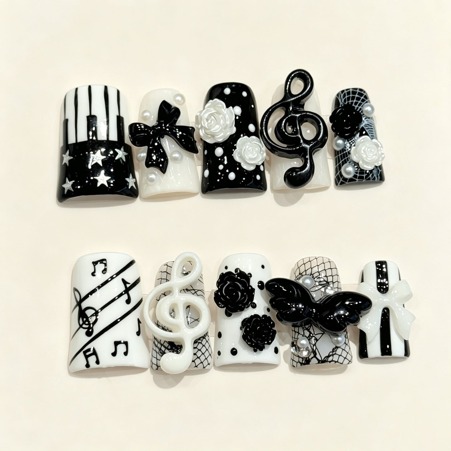 Monochrome Melody | Short Duck Press‑on Nails