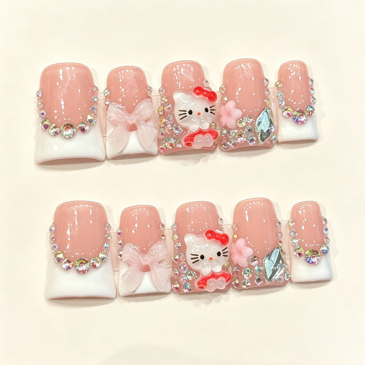 Creamy Kitty | Short Duck Press‑on Nails