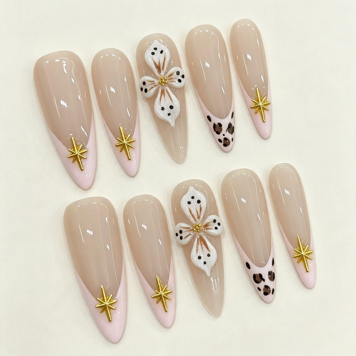Ivory Star | Long Stiletto Press‑on Nails