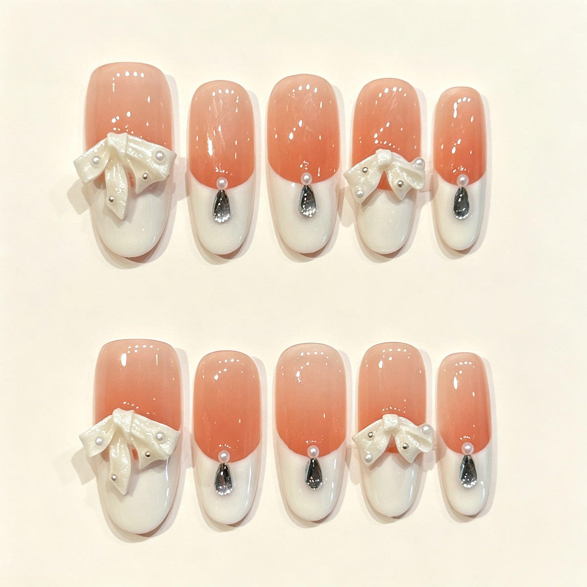 Peach Glow | Medium Oval Press‑on Nails